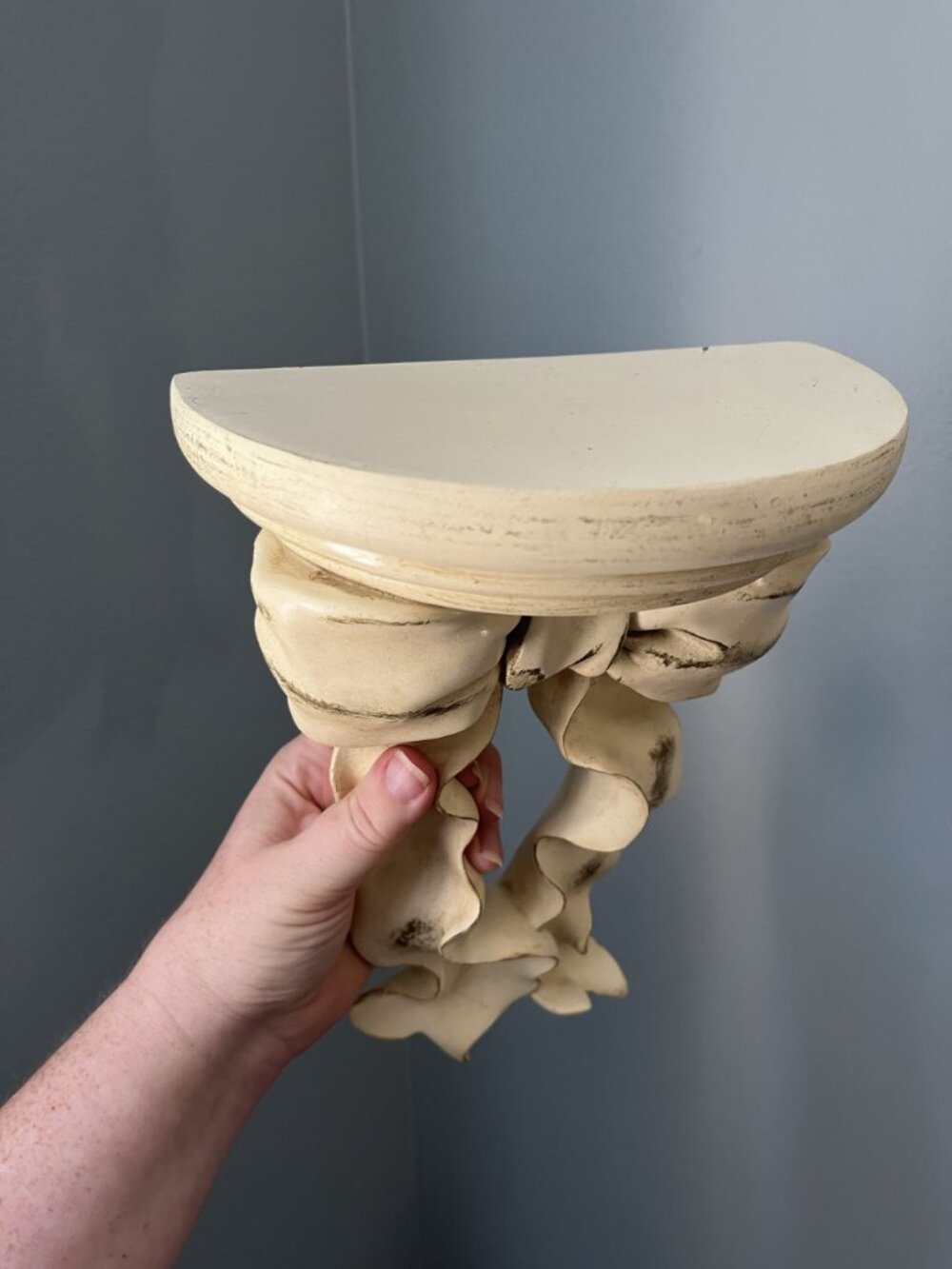 Vintage Bow Floating Wall Shelf Sculpted Ribbon Ivory Ornate Shelf - Picture 3 of 7